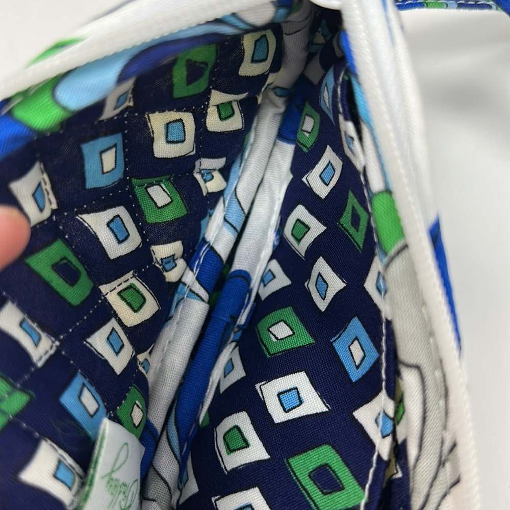 Vera Bradley Blue & White Change Purse Excellent Condition - Picture 10 of 10